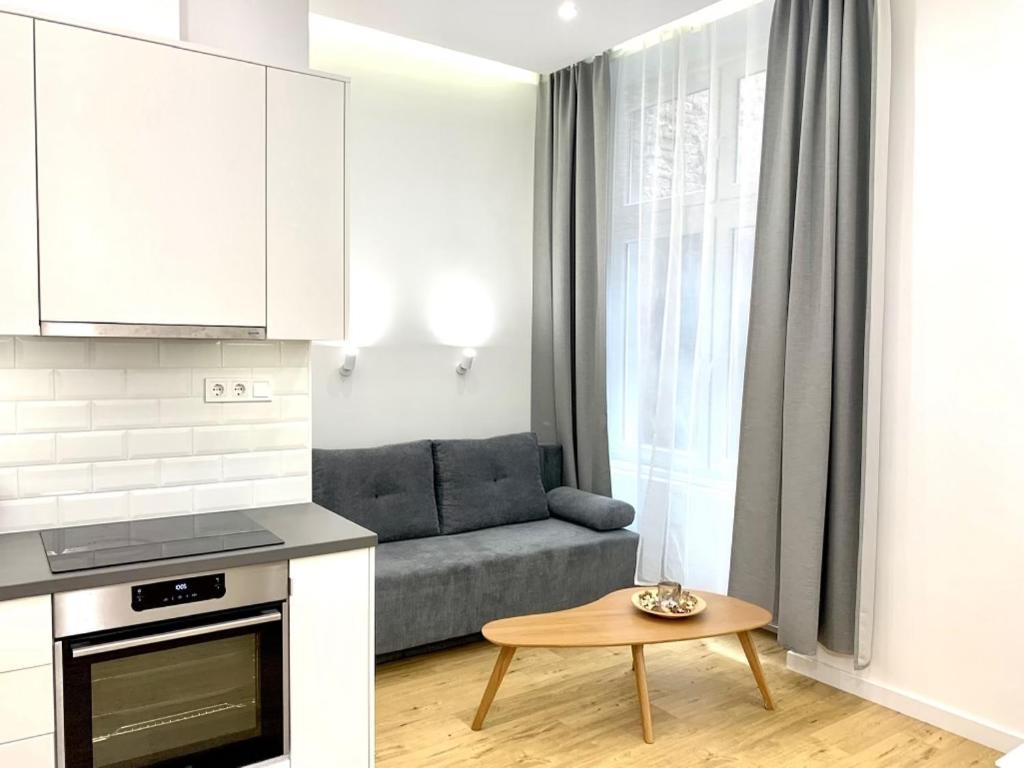 Colton Budapest Paulay Apartments Luaran gambar