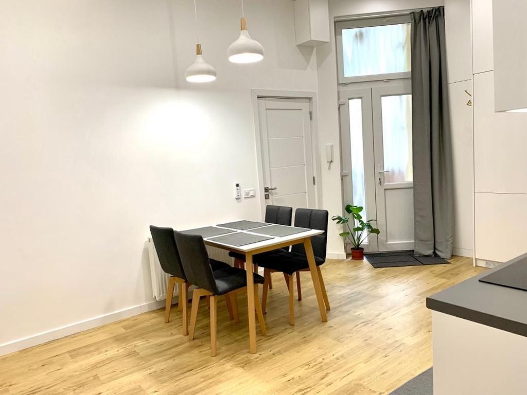 Colton Budapest Paulay Apartments Luaran gambar