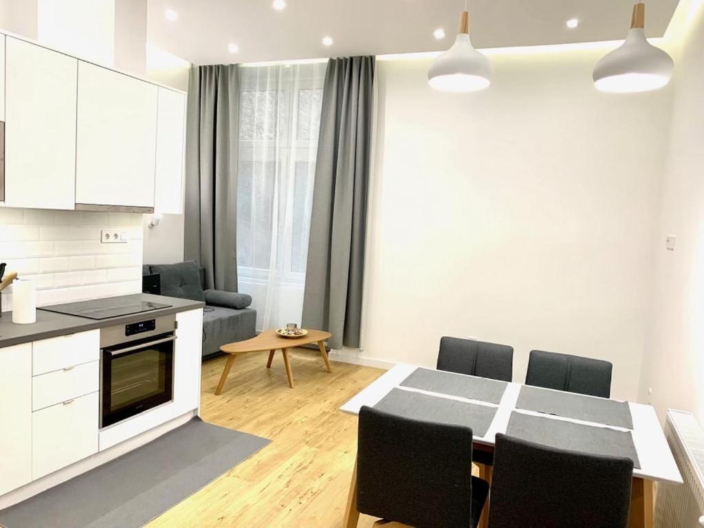 Colton Budapest Paulay Apartments Luaran gambar