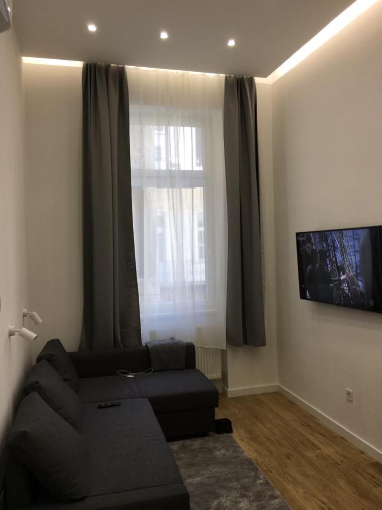 Colton Budapest Paulay Apartments Luaran gambar