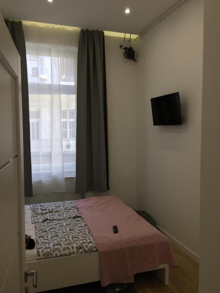 Colton Budapest Paulay Apartments Luaran gambar